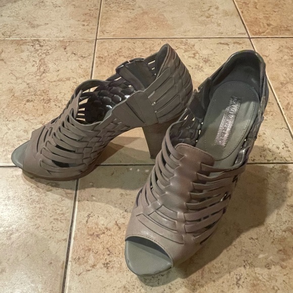 Banana Republic open toe heels - Picture 6 of 8